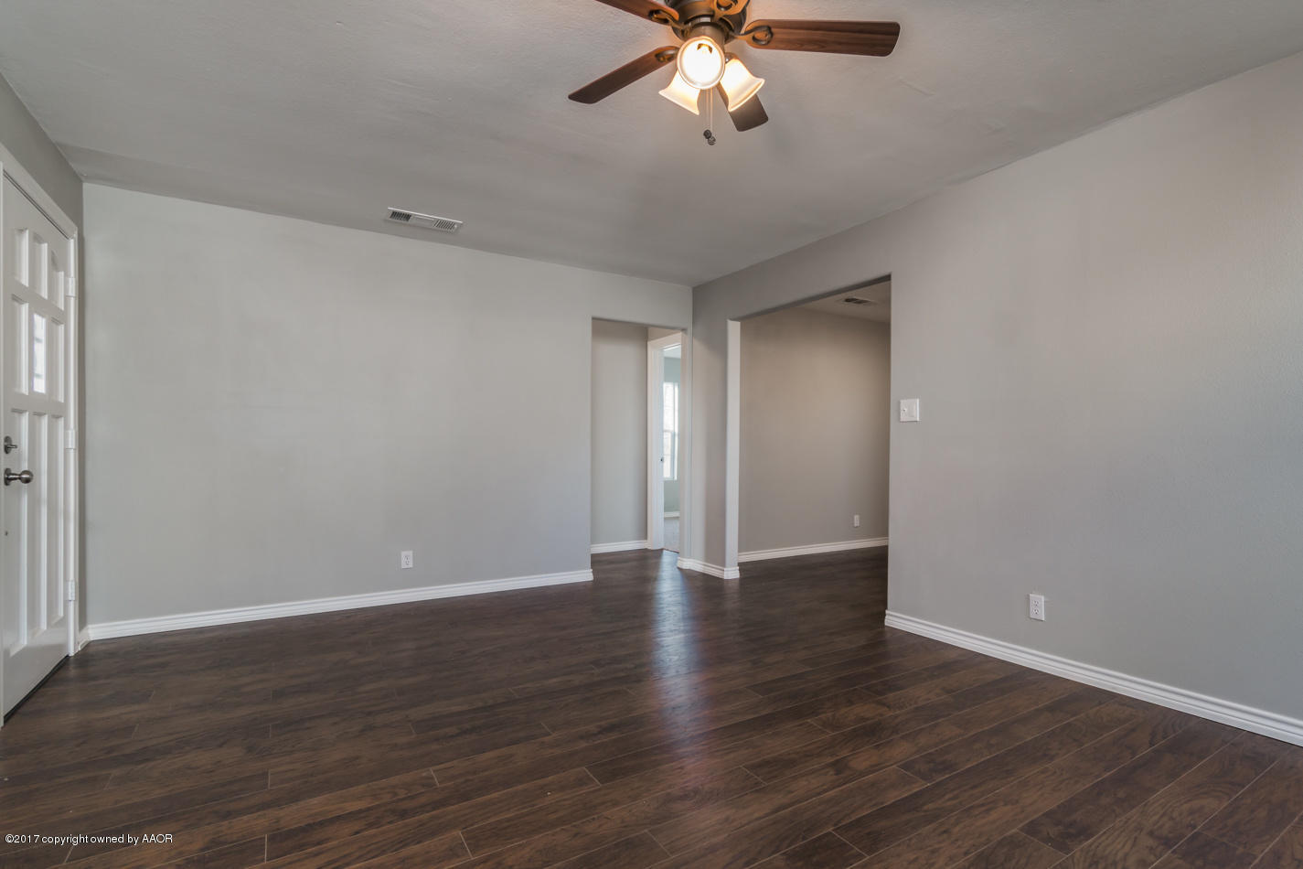 3616 South Washington Street Amarillo, TX 79110 - Photo 8 of 20 LIVING 2