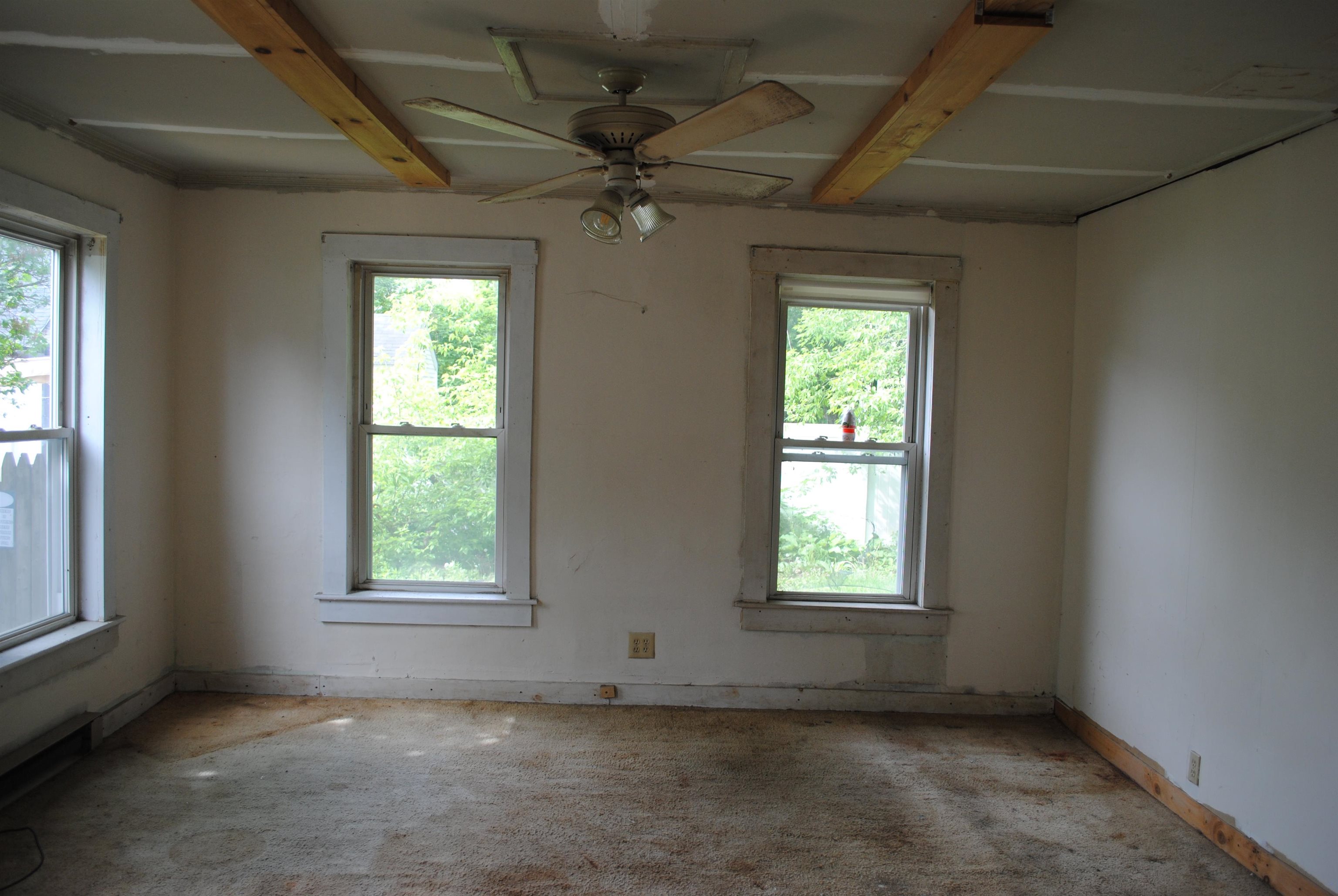 19 Pine Street Rochester, NH 03867 - Photo 4 of 13