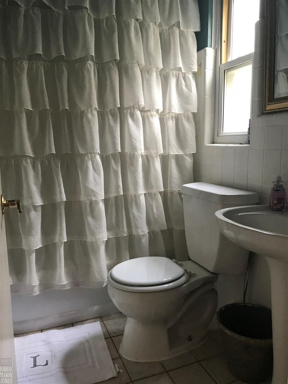 172 Kerby Road Grosse Pointe, MI 48236 - Photo 17 of 33 31352890-16.JPG