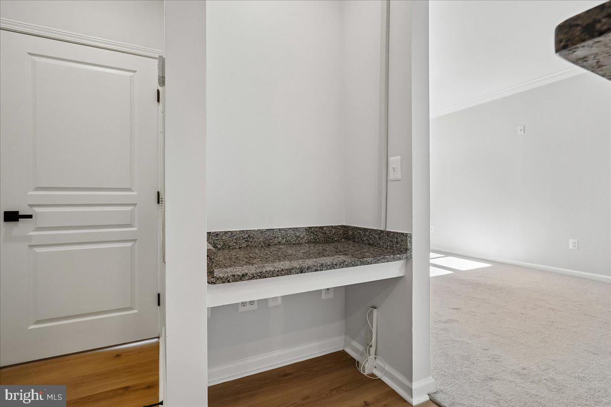 12000 Market Street, Unit 371 Reston, VA 20190 - Photo 18 of 81 Desk