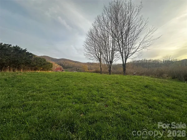 $38,000 | 497 Odoms Chapel Road, Bakersville, NC 28705
