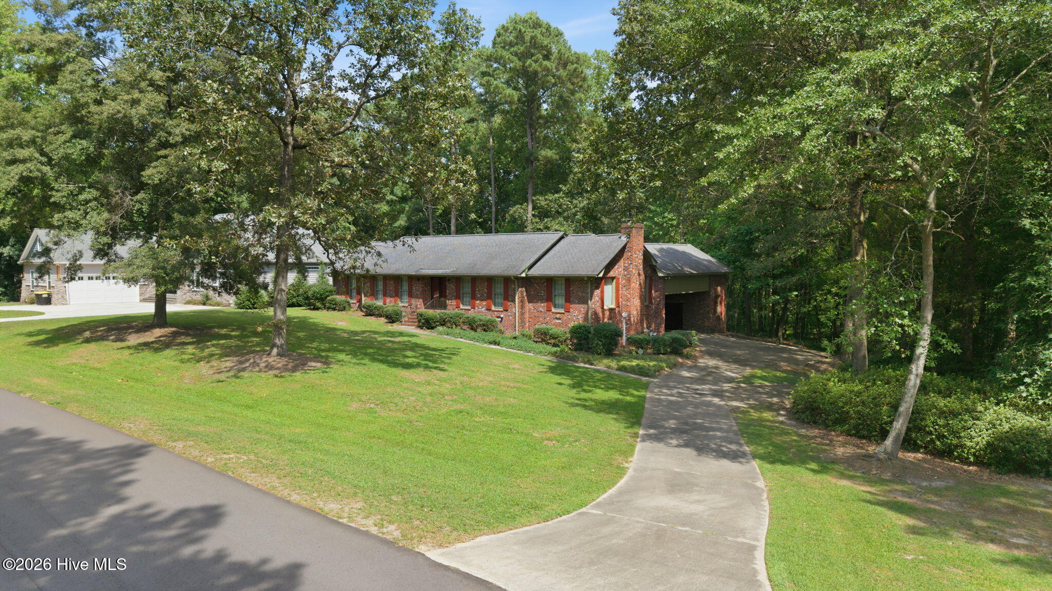 111 Robin Road Greenville, NC 27858 - Photo 6 of 57 Gallery Image 6