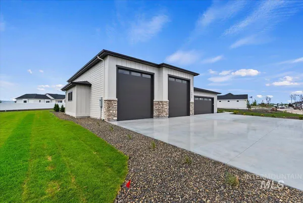 $1,275,000 | 16845 Long Meadow Drive, Caldwell, ID 83607