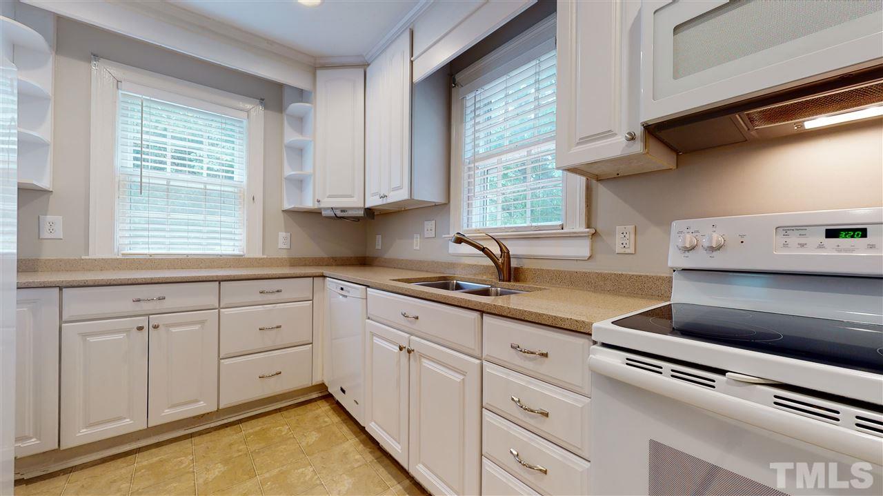 2724 Everett Avenue Raleigh, NC 27607 - Photo 12 of 30