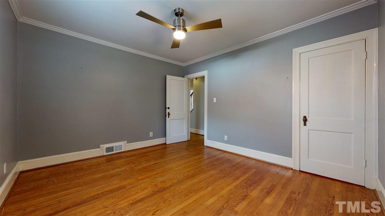 2724 Everett Avenue Raleigh, NC 27607 - Photo 13 of 30
