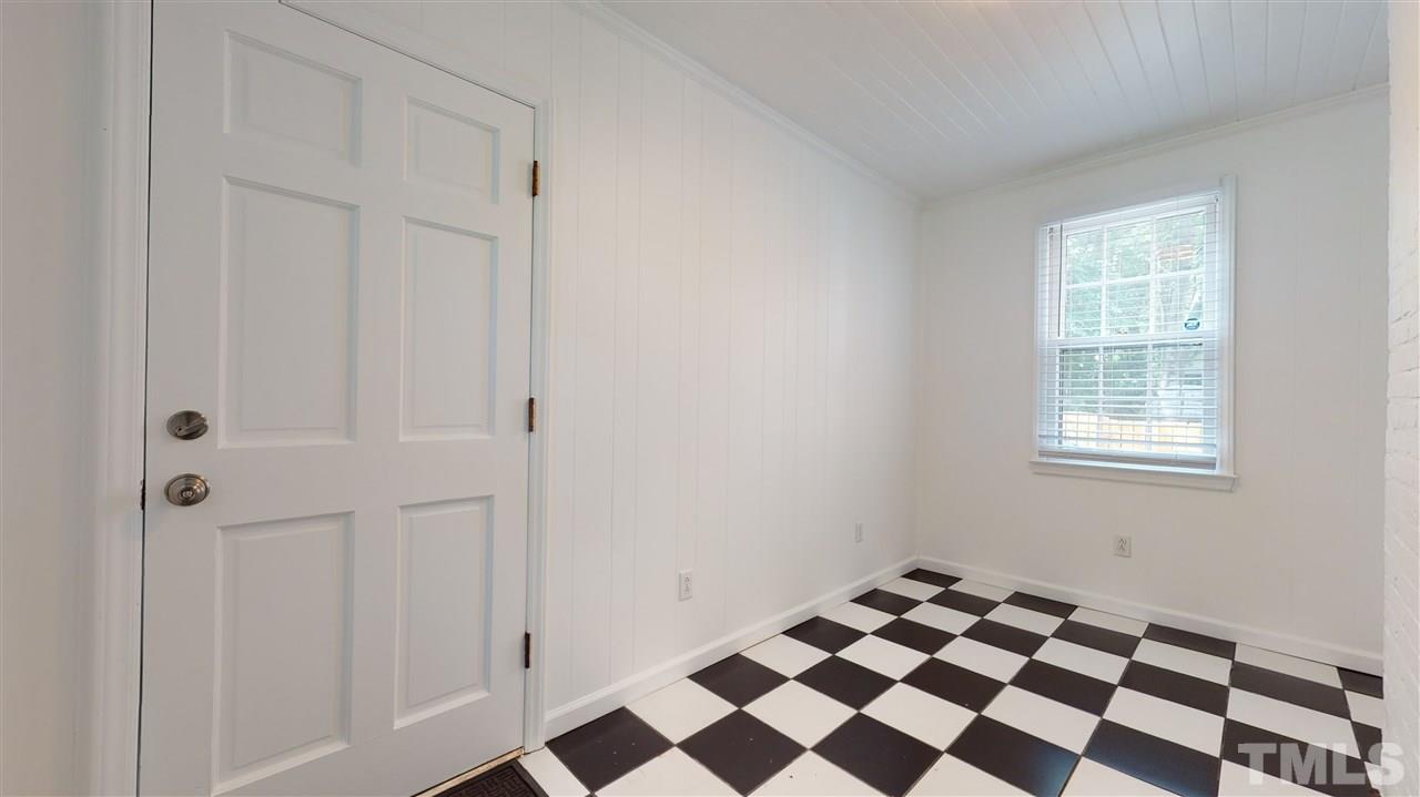 2724 Everett Avenue Raleigh, NC 27607 - Photo 16 of 30