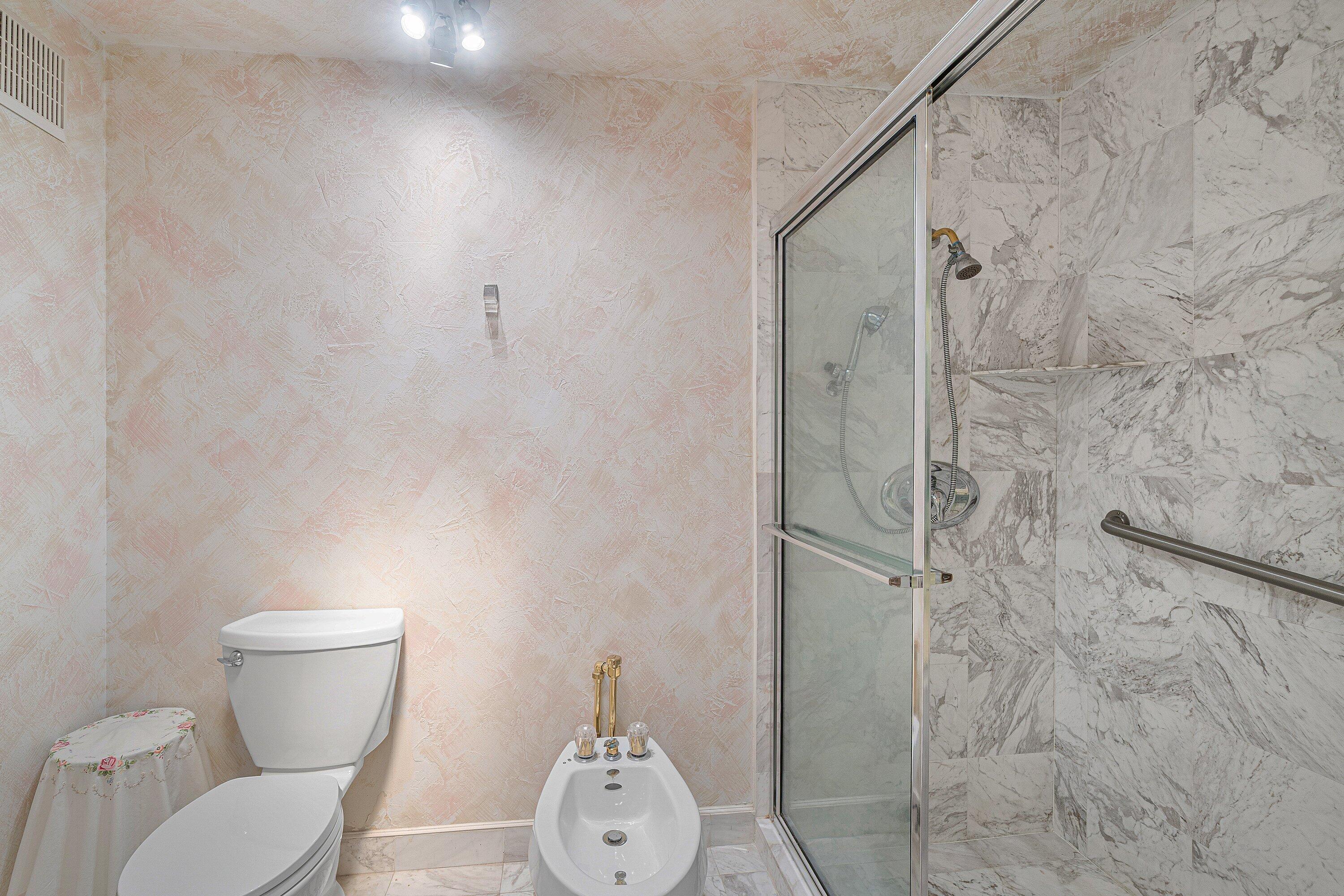17045 Ryton Lane Boca Raton, FL 33496 - Photo 17 of 55 Primary Bathroom