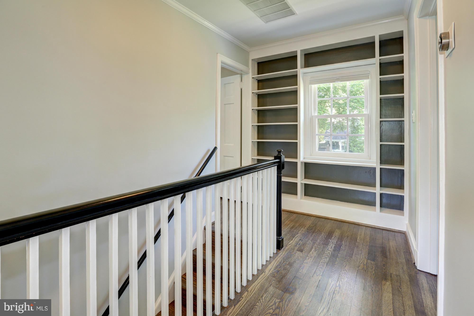 5304 Wriley Road Bethesda, MD 20816 - Photo 22 of 30 Built-ins on Upper Level