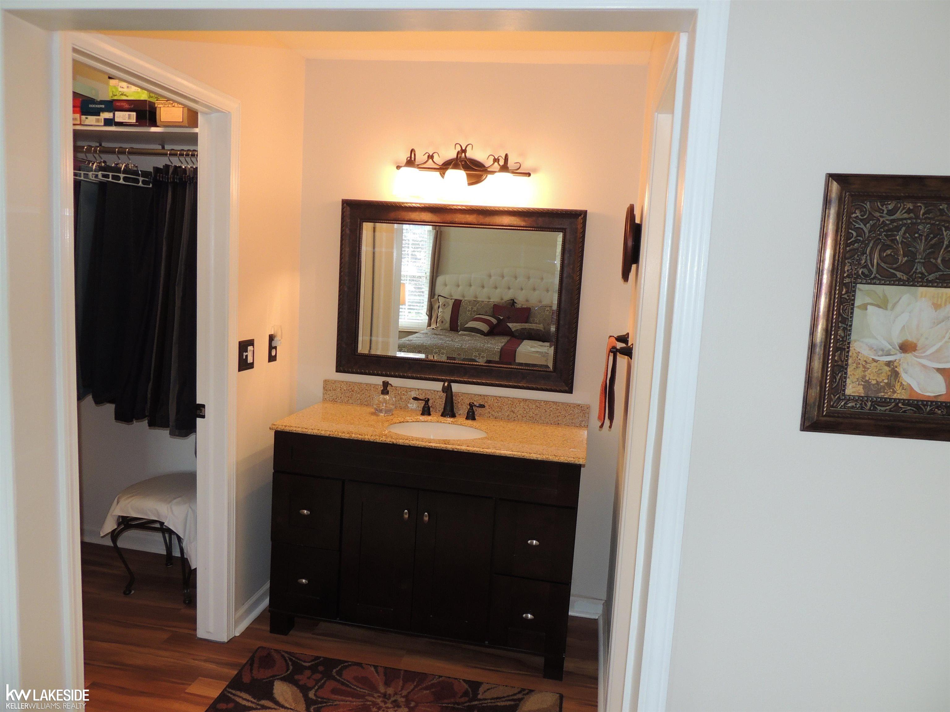 900 Ravine Terrace Drive Rochester, MI 48307 - Photo 39 of 66 50122149-38.JPG