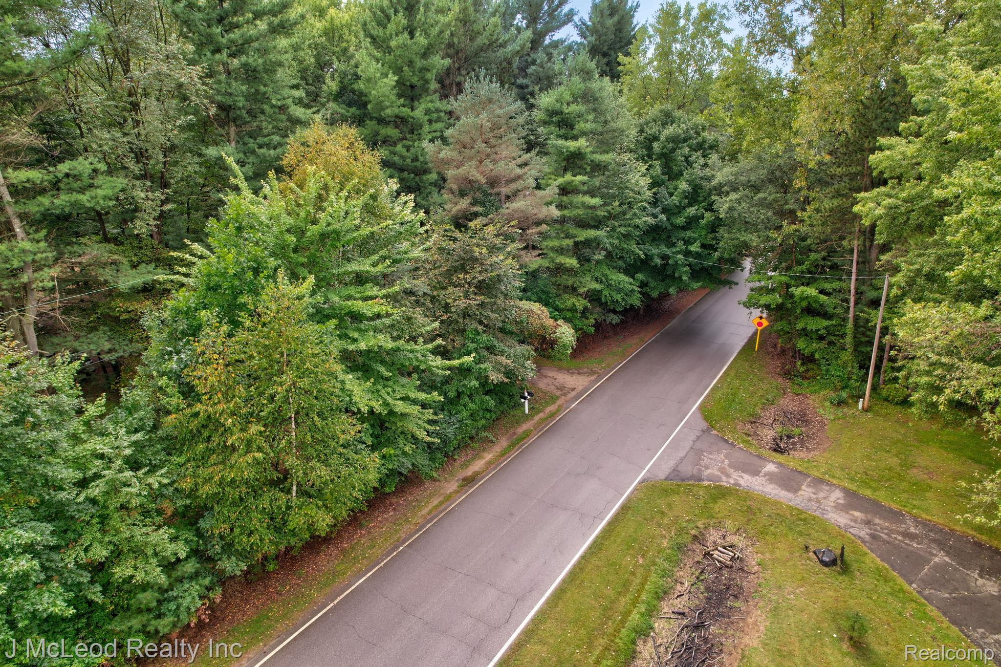 5929 Murphy Lake Road Millington, MI 48746 - Photo 29 of 36 29-web-or-mls-5929 Murphy Lake Rd Millington-29.jpg