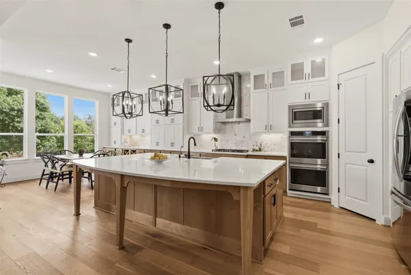 $979,000 | 542 Running Bird Lane, Austin, TX 78737