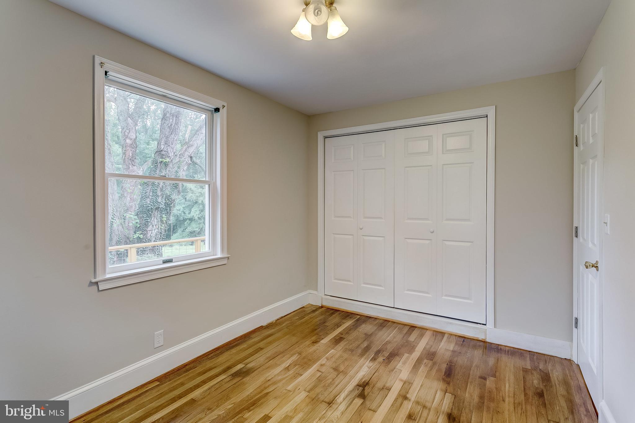 1124 Greenway Road Cockeysville, MD 21030 - Photo 13 of 61