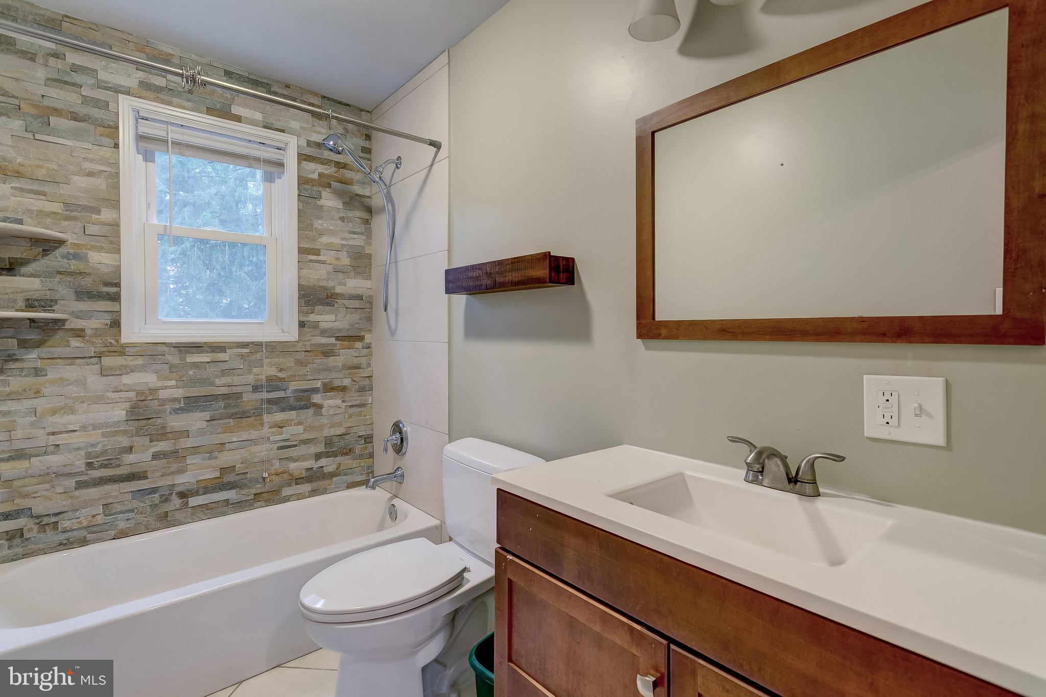 1124 Greenway Road Cockeysville, MD 21030 - Photo 14 of 61