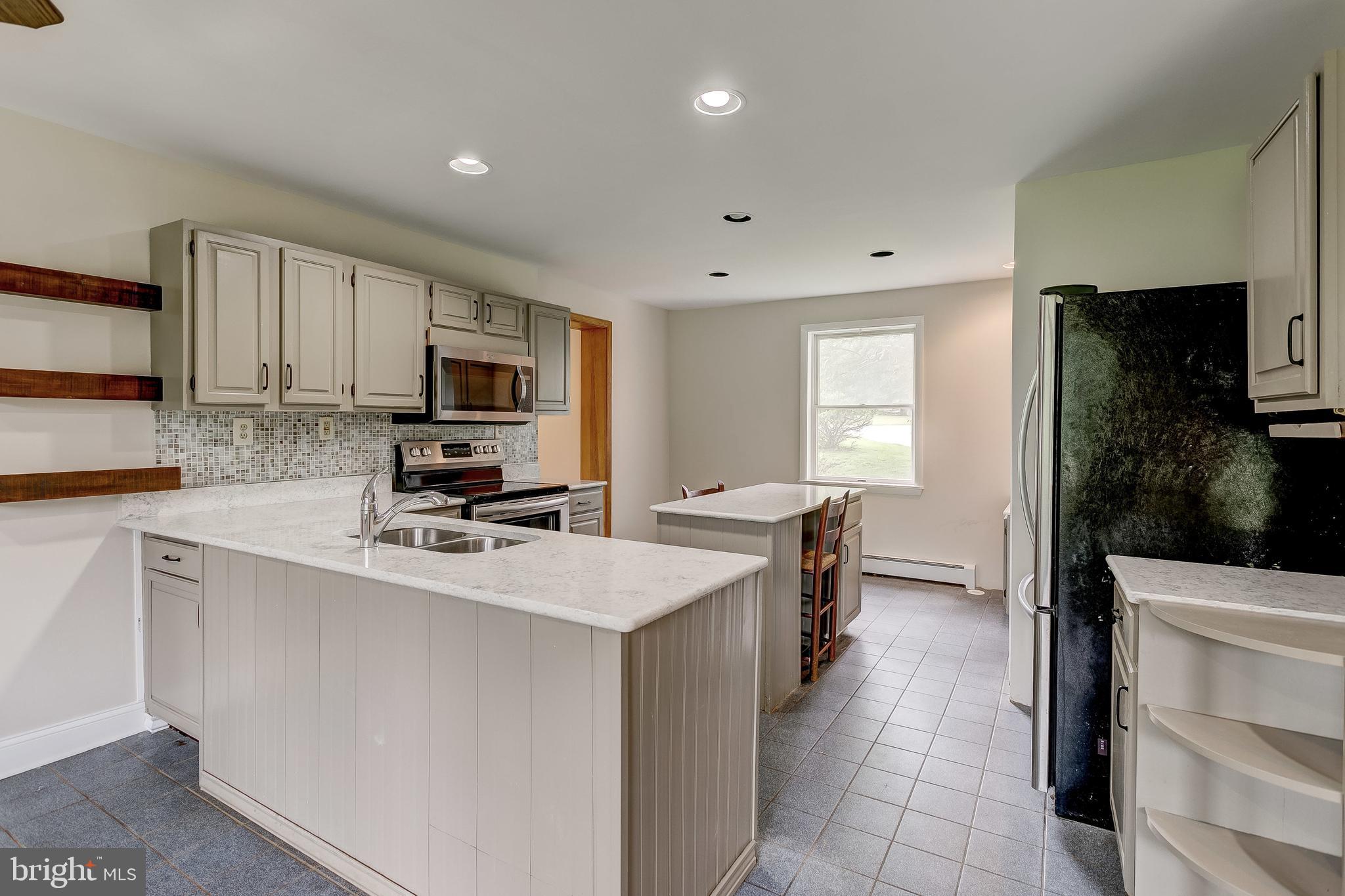1124 Greenway Road Cockeysville, MD 21030 - Photo 21 of 61