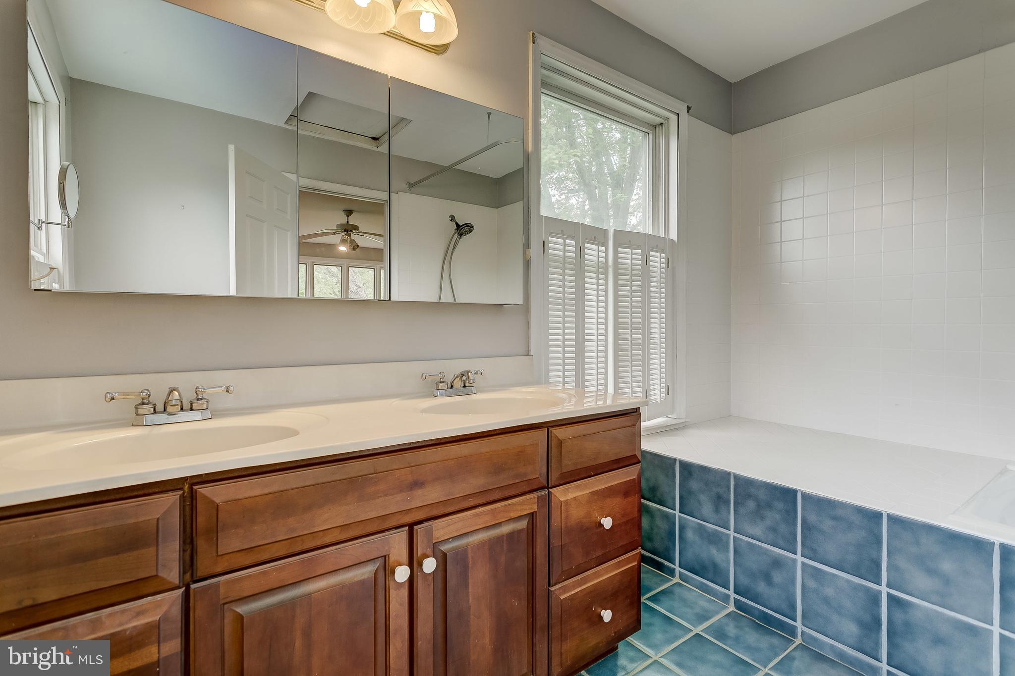 1124 Greenway Road Cockeysville, MD 21030 - Photo 37 of 61