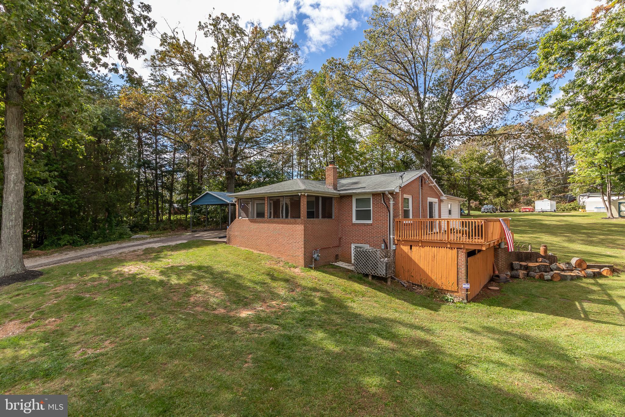 14322 Spriggs Road Woodbridge, VA 22193 - Photo 2 of 37 Gallery Image 2