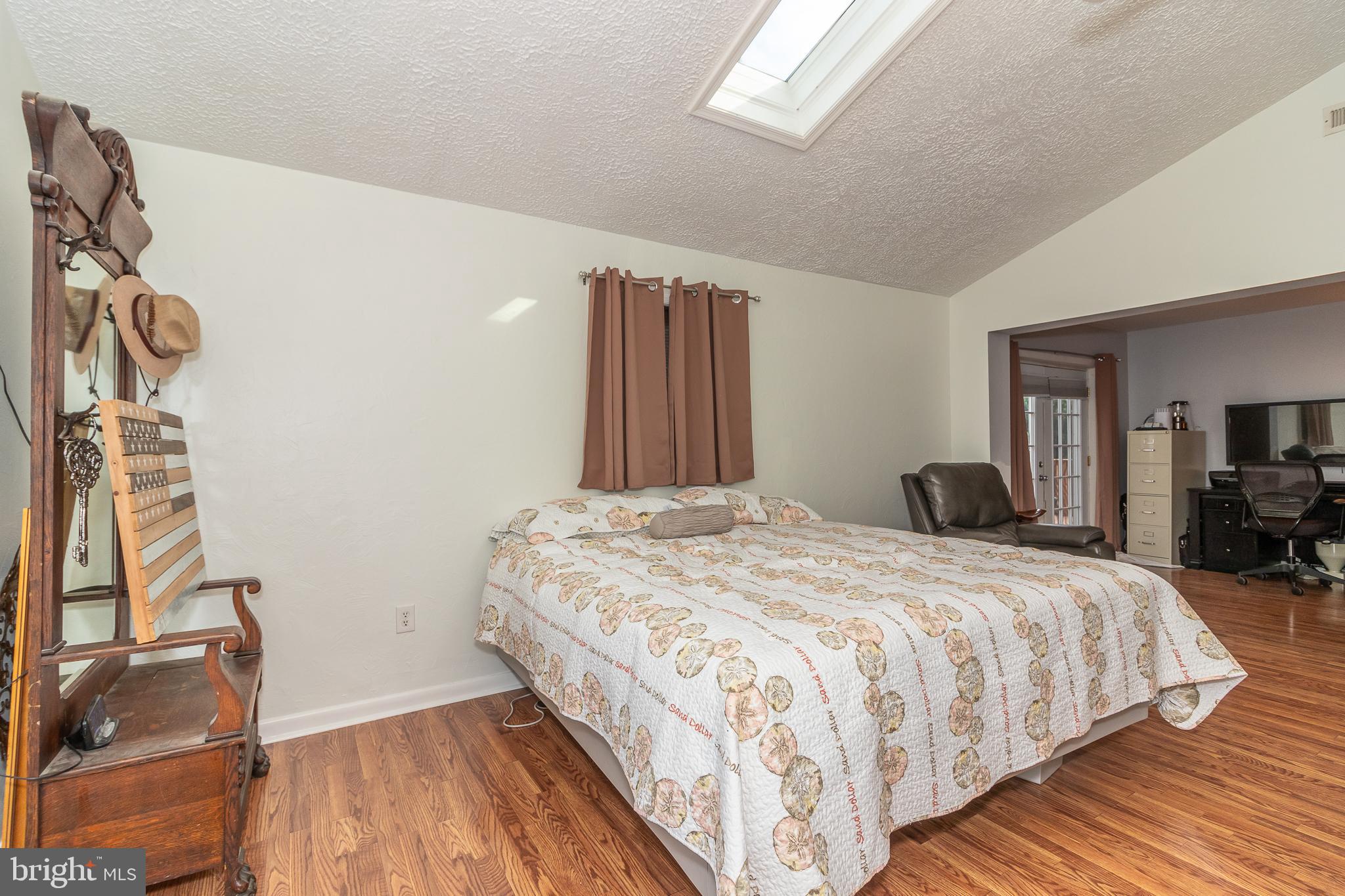 14322 Spriggs Road Woodbridge, VA 22193 - Photo 22 of 37 Gallery Image 22