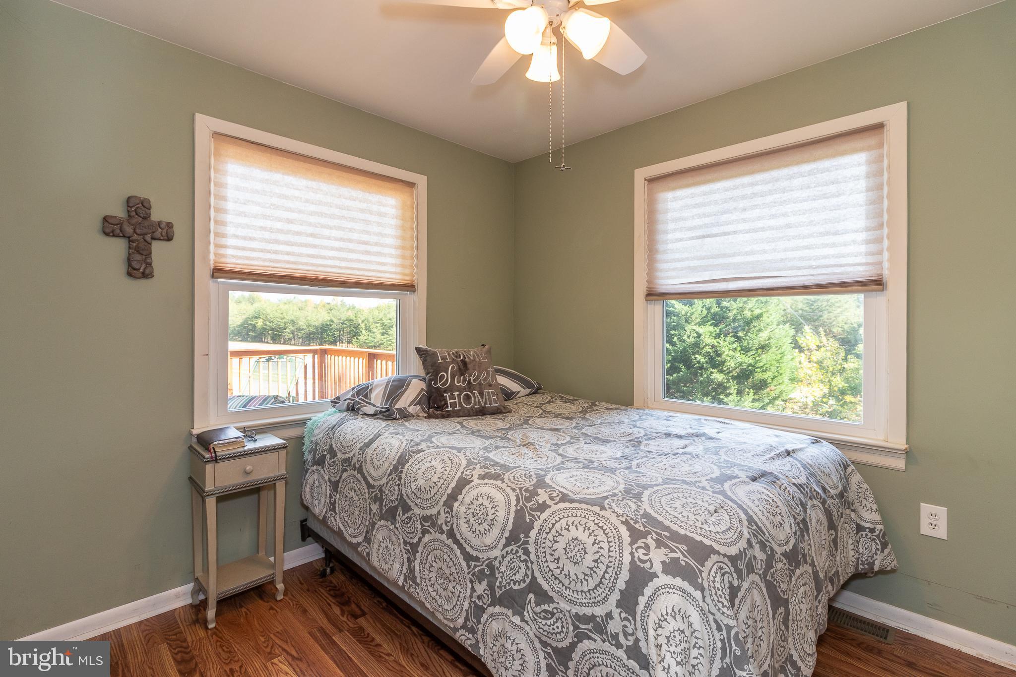 14322 Spriggs Road Woodbridge, VA 22193 - Photo 28 of 37 Gallery Image 28