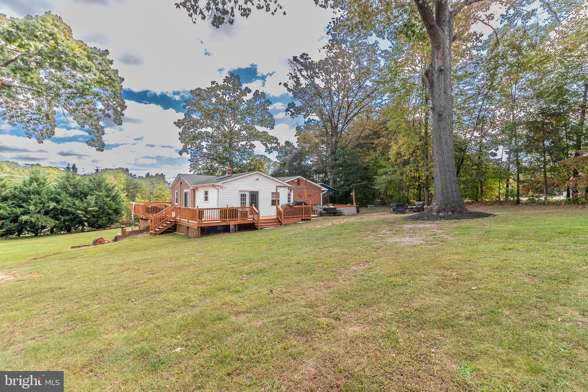 14322 Spriggs Road Woodbridge, VA 22193 - Photo 5 of 37 Gallery Image 5