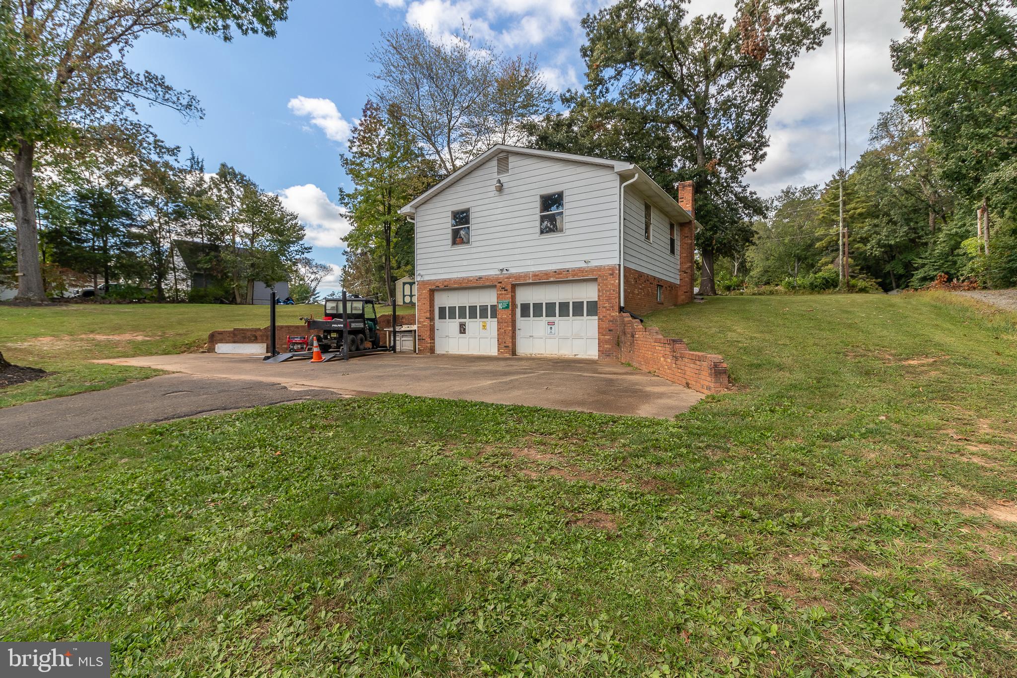 14322 Spriggs Road Woodbridge, VA 22193 - Photo 7 of 37 Gallery Image 7
