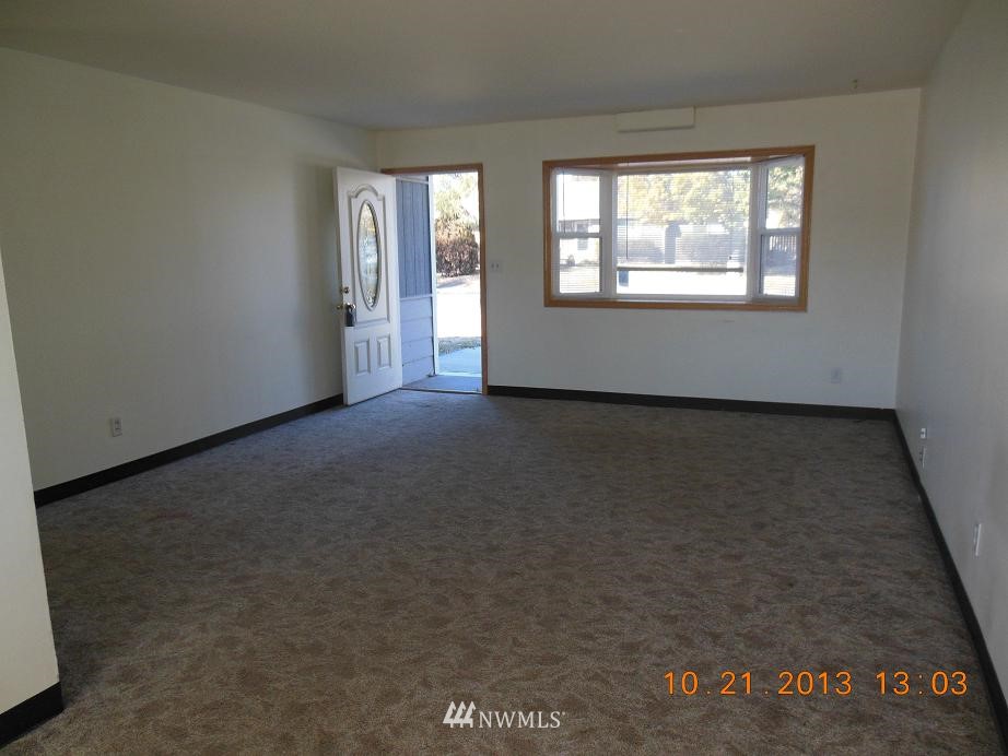1228 Pershing Road Moses Lake, WA 98837 - Photo 2 of 15 Gallery Image 2