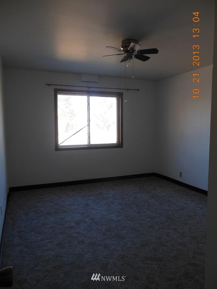 1228 Pershing Road Moses Lake, WA 98837 - Photo 6 of 15 Gallery Image 6