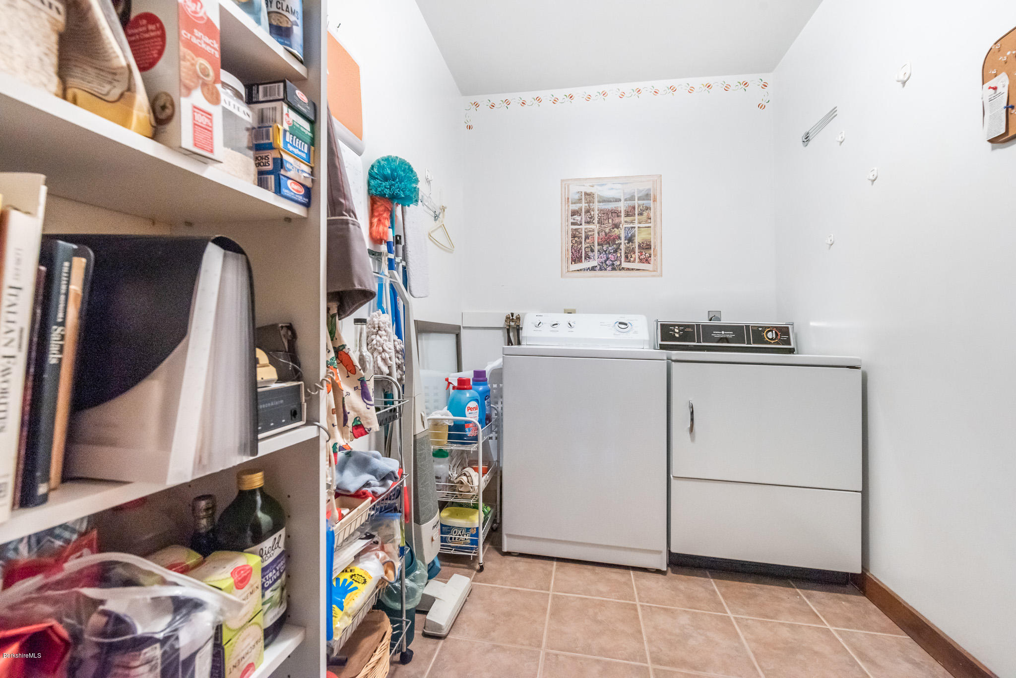 811 Salisbury Road Sheffield, MA 01257 - Photo 22 of 39 a utility room with dryer and washer