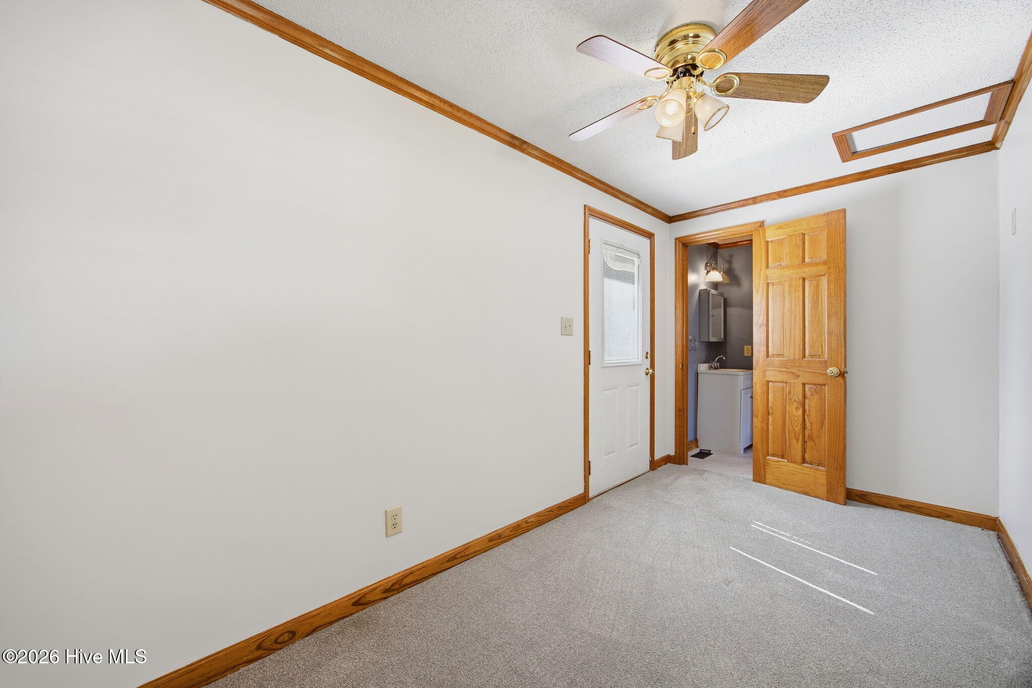 8065 Highway 11 Ayden, NC 28513 - Photo 22 of 49 37-web-or-mls-img_0053