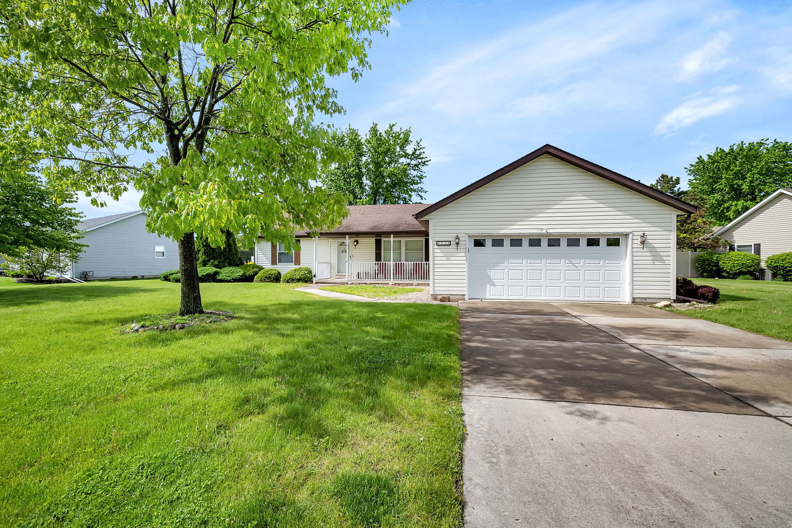 2518 Big Bluestem Road Morris, IL 60450 - Photo 3 of 27 Gallery Image 3