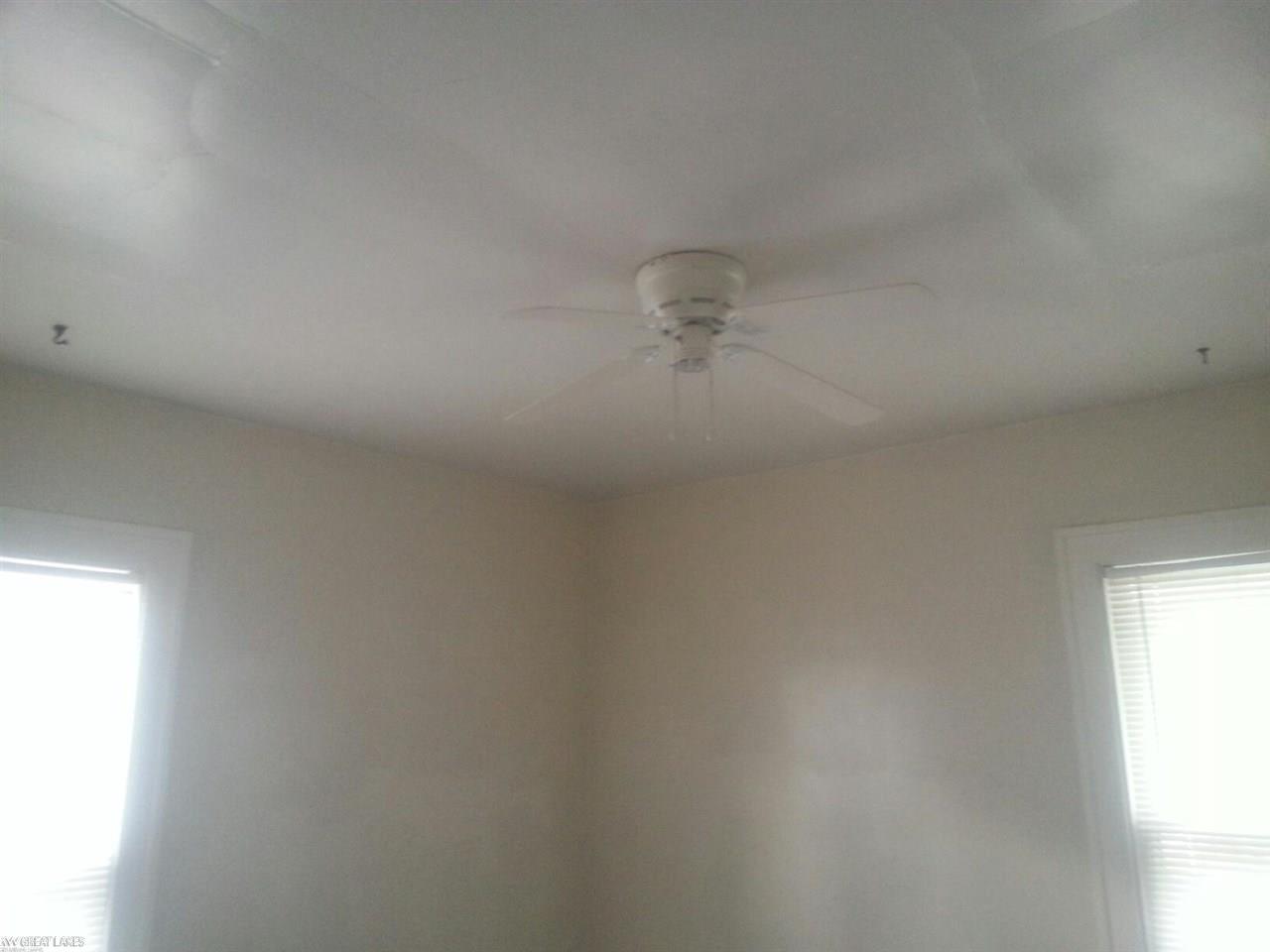 3944 Devonshire Road Detroit, MI 48224 - Photo 6 of 6 31246209-5.JPG
