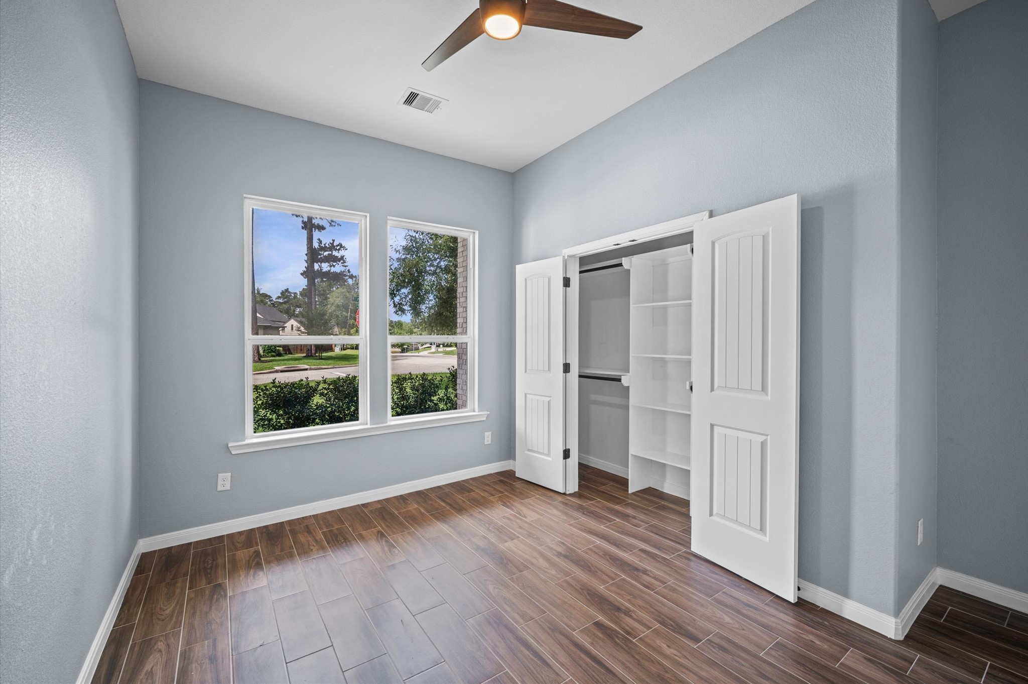 7 Pilot Point Conroe, TX 77304 - Photo 13 of 42