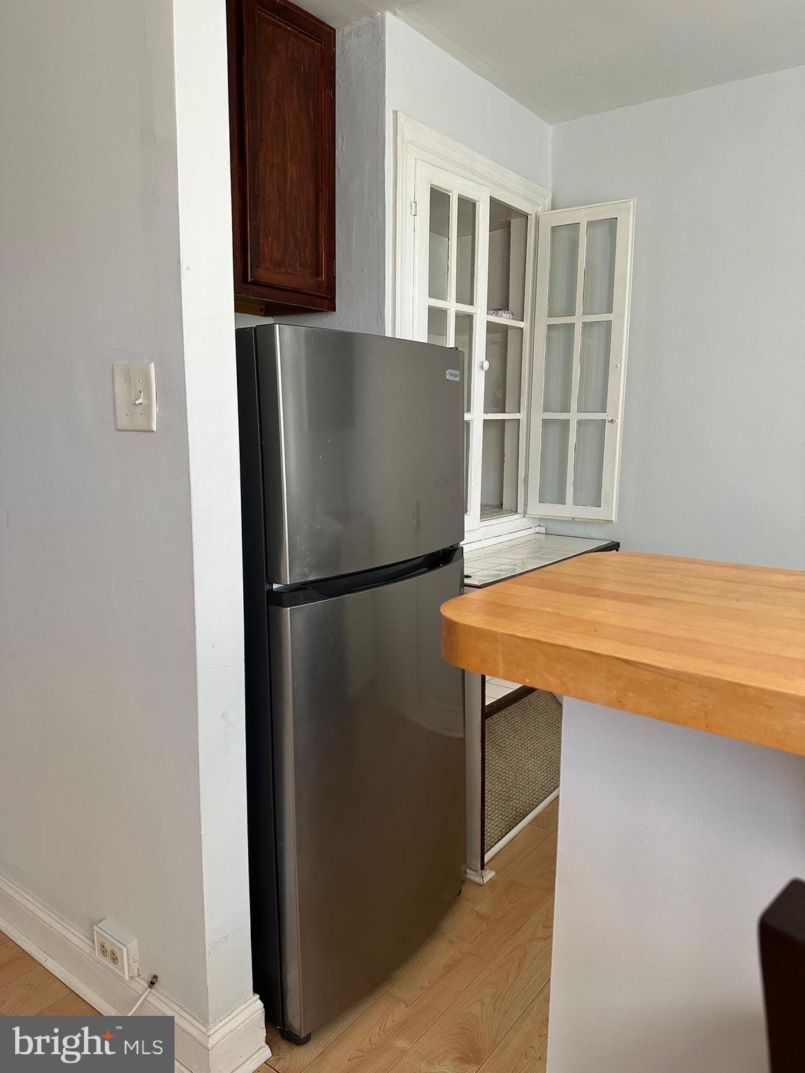 807 Derwyn Road Drexel Hill, PA 19026 - Photo 4 of 8 Gallery Image 4
