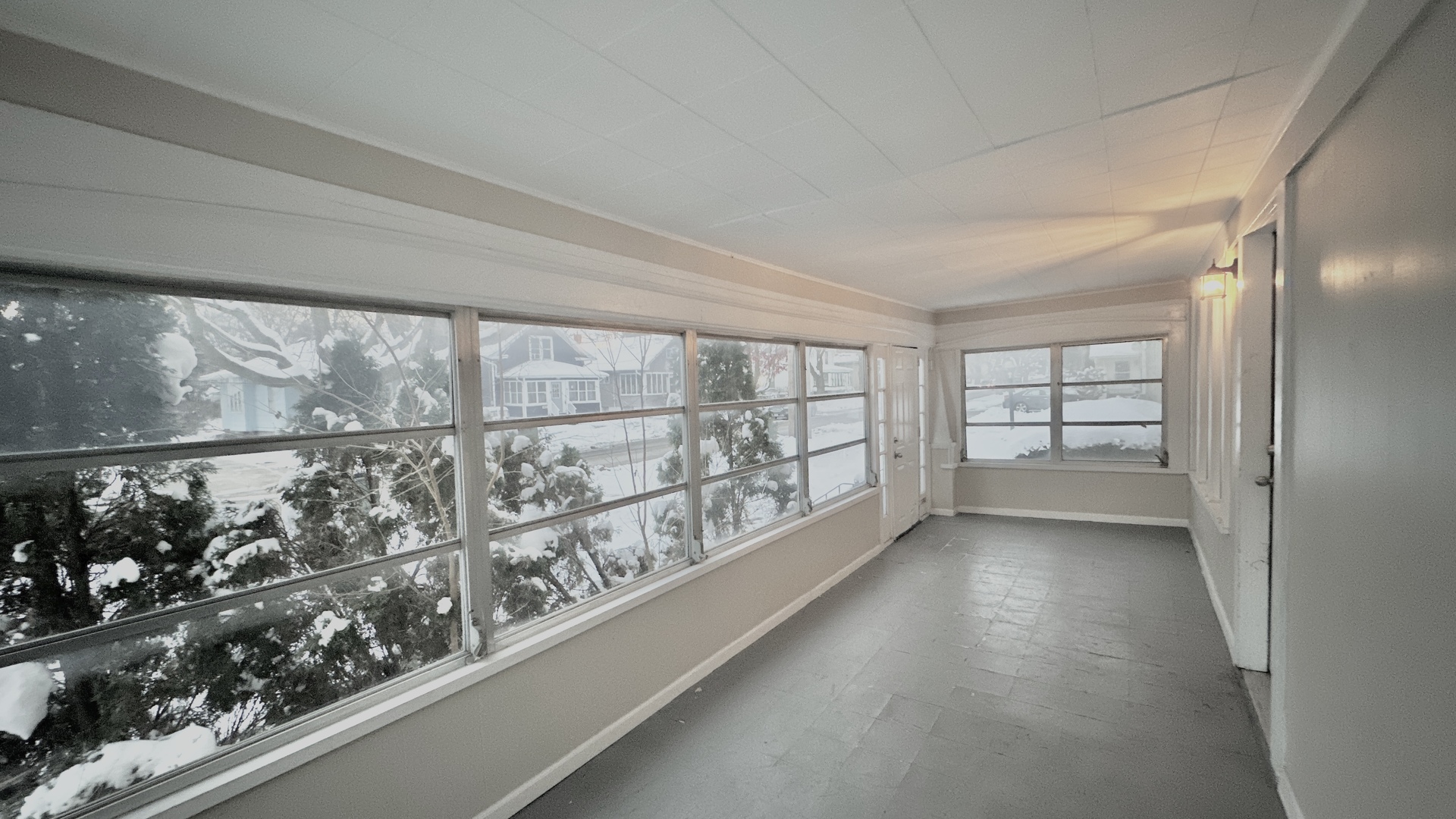 640 South Spencer Street Aurora, IL 60505 - Photo 3 of 15 a view of a room with racks on the wall