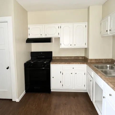 $233,000 | 640 South Spencer Street, Aurora, IL 60505