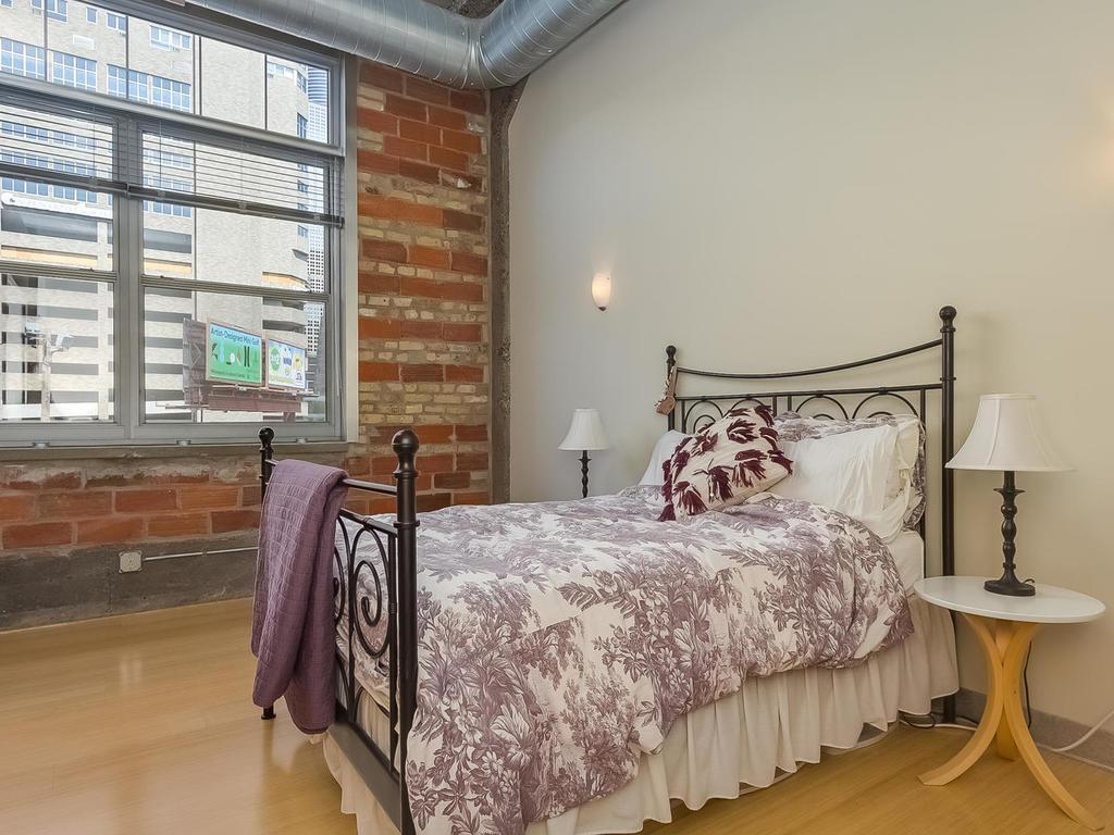 521 South 7th Street, Unit 204 Minneapolis, MN 55415 - Photo 10 of 17