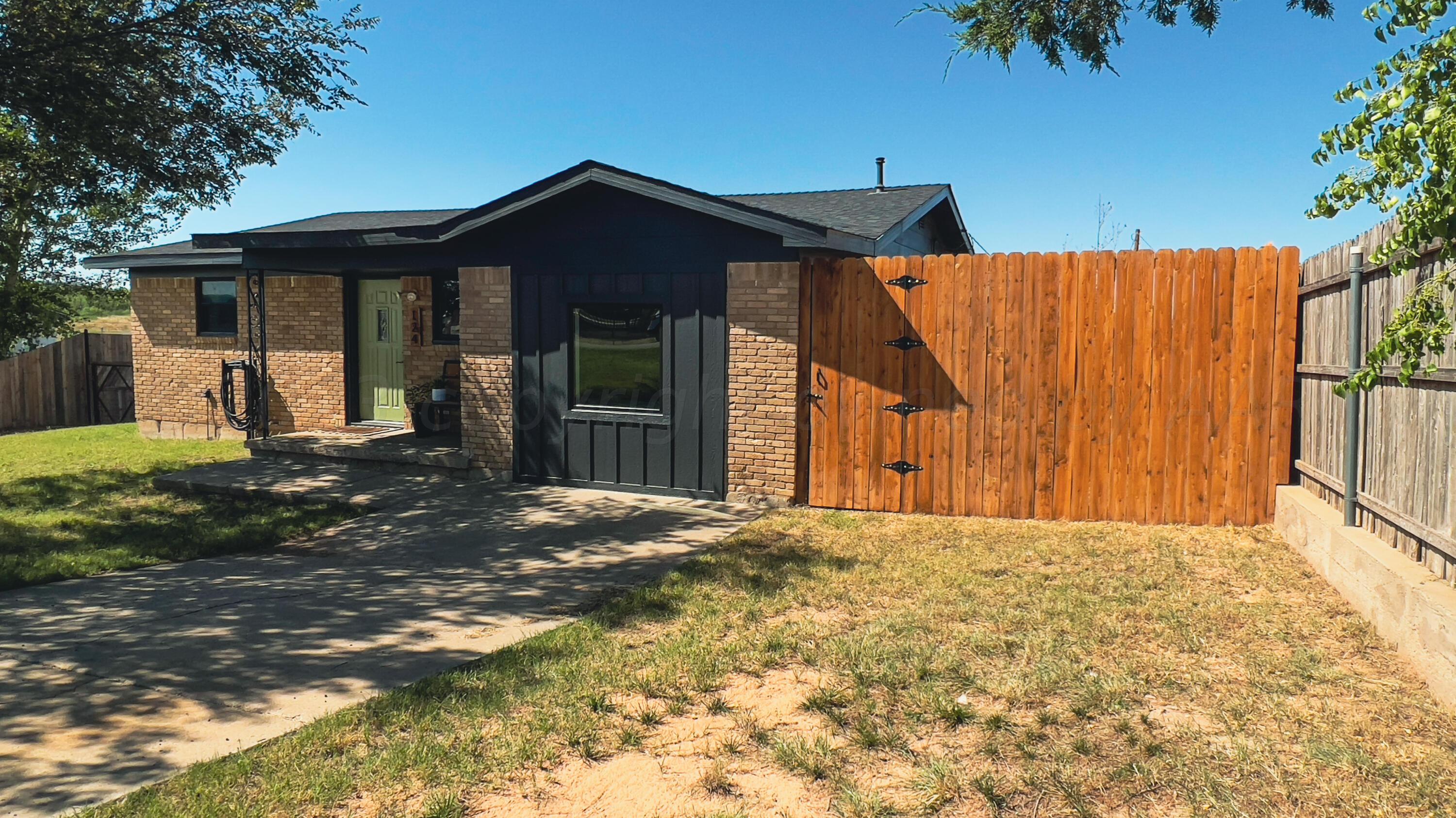 124 Racine Trail Amarillo, TX 79108 - Photo 3 of 45 FRONT WITH SIDE FENCE