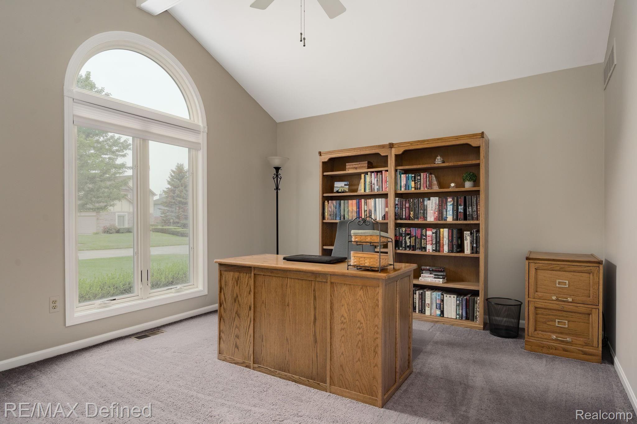 198 Bellshire Lane Rochester, MI 48307 - Photo 19 of 43 Study