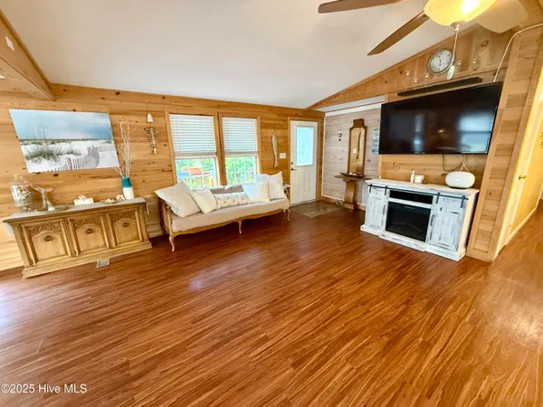 $599,000 | 311 Gunas Drive, Kill Devil Hills, NC 27948