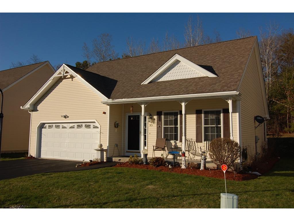 10 Carriage Road, Unit 10 Litchfield, NH 03052 - Photo 2 of 12