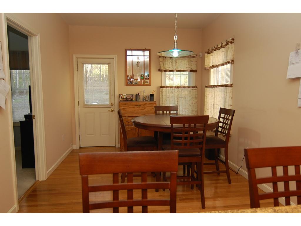 10 Carriage Road, Unit 10 Litchfield, NH 03052 - Photo 4 of 12