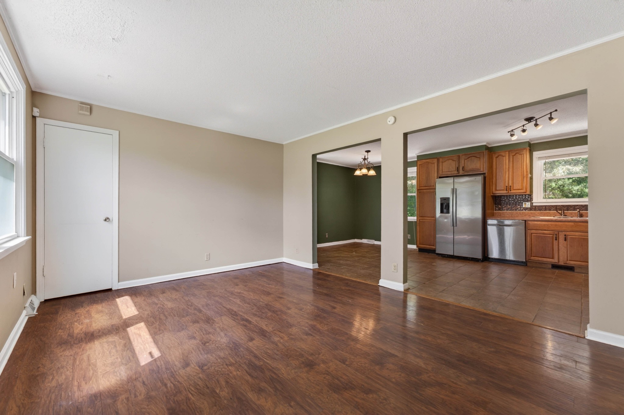 807 Pollard Road Clarksville, TN 37042 - Photo 6 of 36