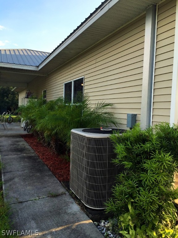 2640 Phillips Road LaBelle, FL 33935 - Photo 2 of 25 Gallery Image 2