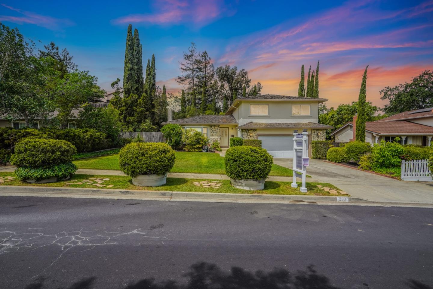 263 More Avenue, Los Gatos, CA 95032 Compass