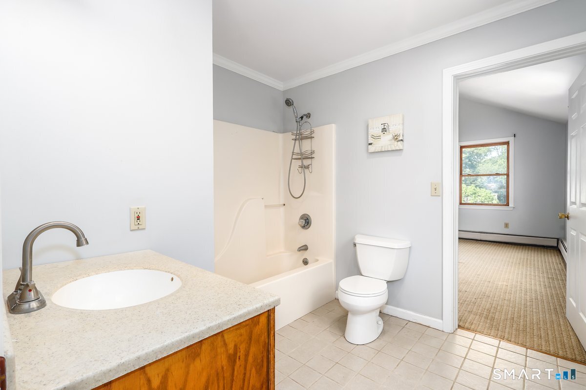 207 Stadley Rough Road Danbury, CT 06811 - Photo 24 of 37