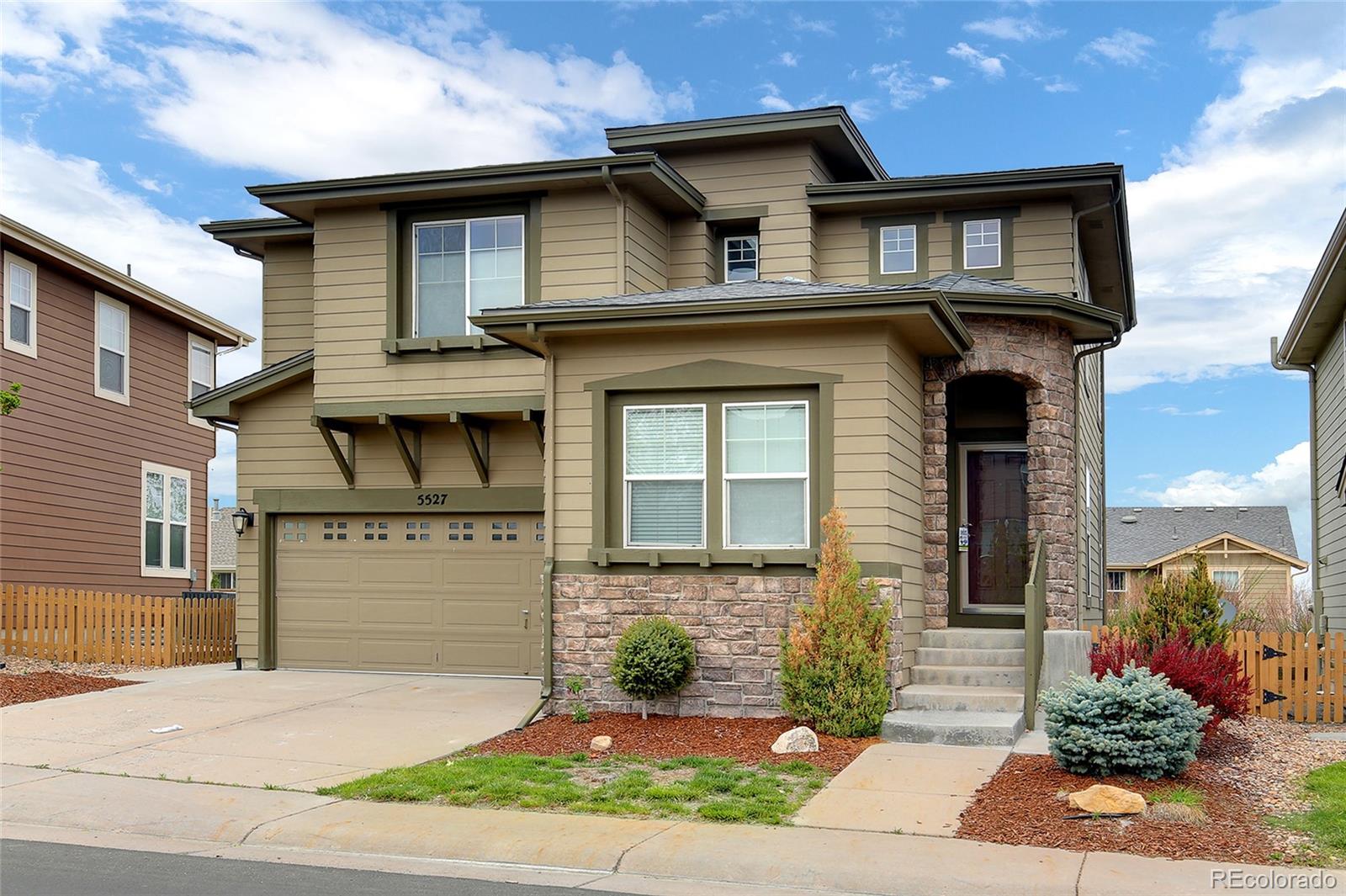 5527 Jaguar Way Highlands Ranch, CO 80130 - Photo 2 of 36