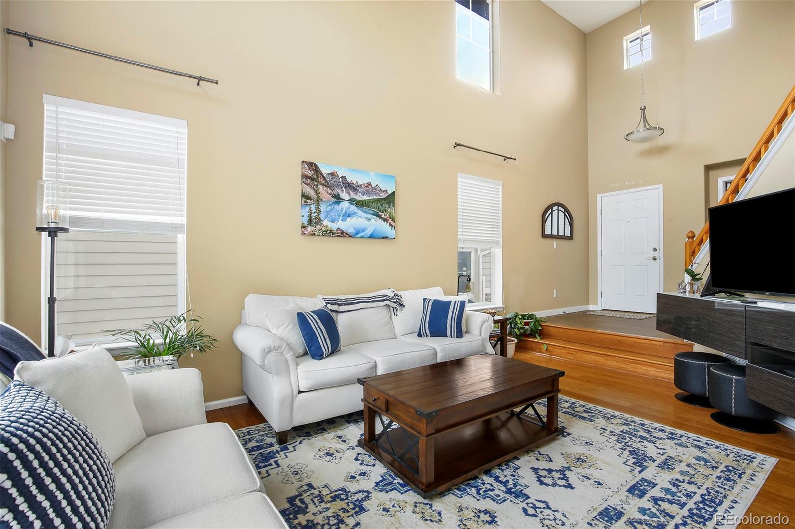 5527 Jaguar Way Highlands Ranch, CO 80130 - Photo 6 of 36