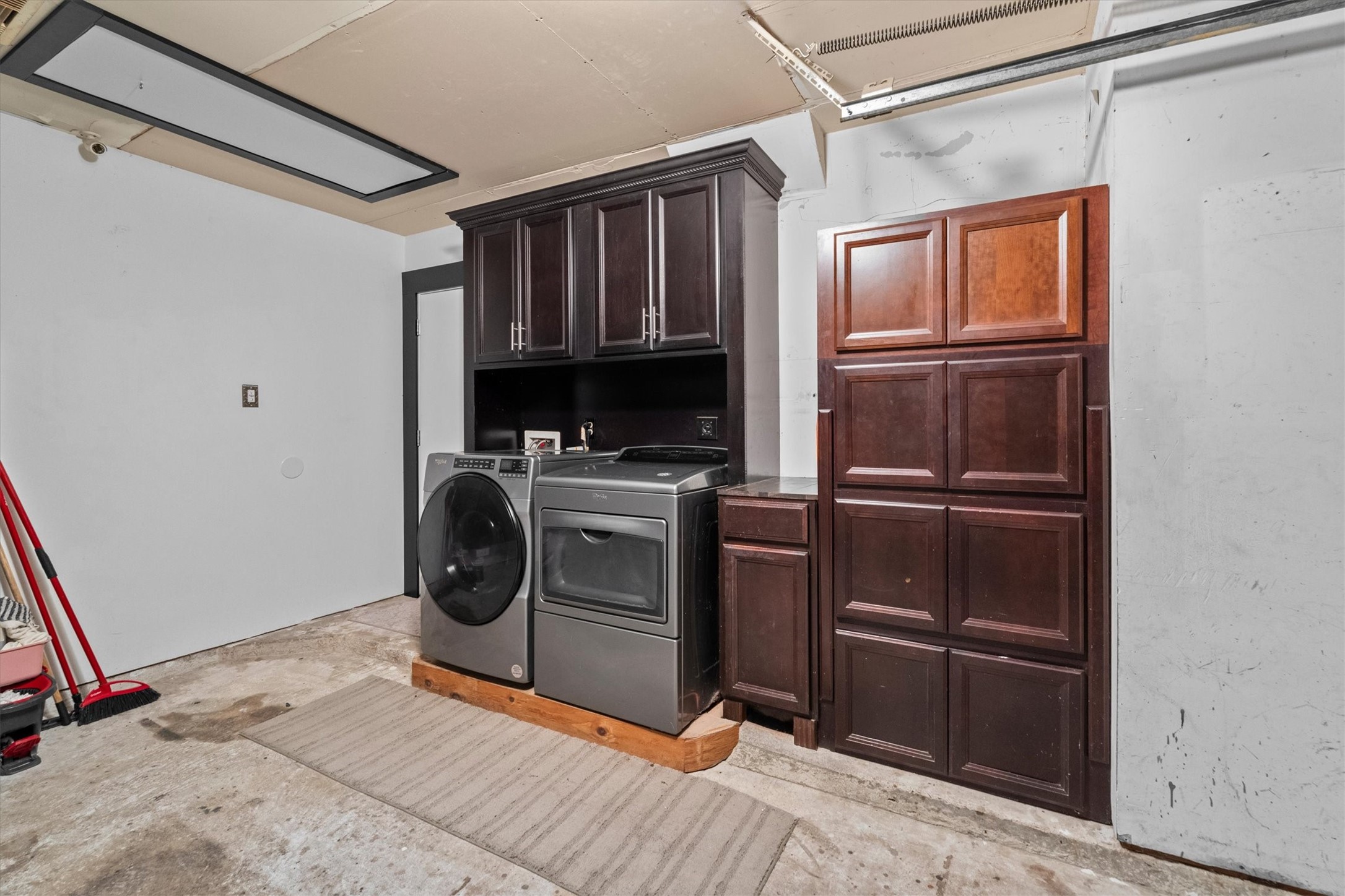 5010 Deer Point Drive Spring, TX 77389 - Photo 24 of 32 Washer and Dryer come with the home in the garage