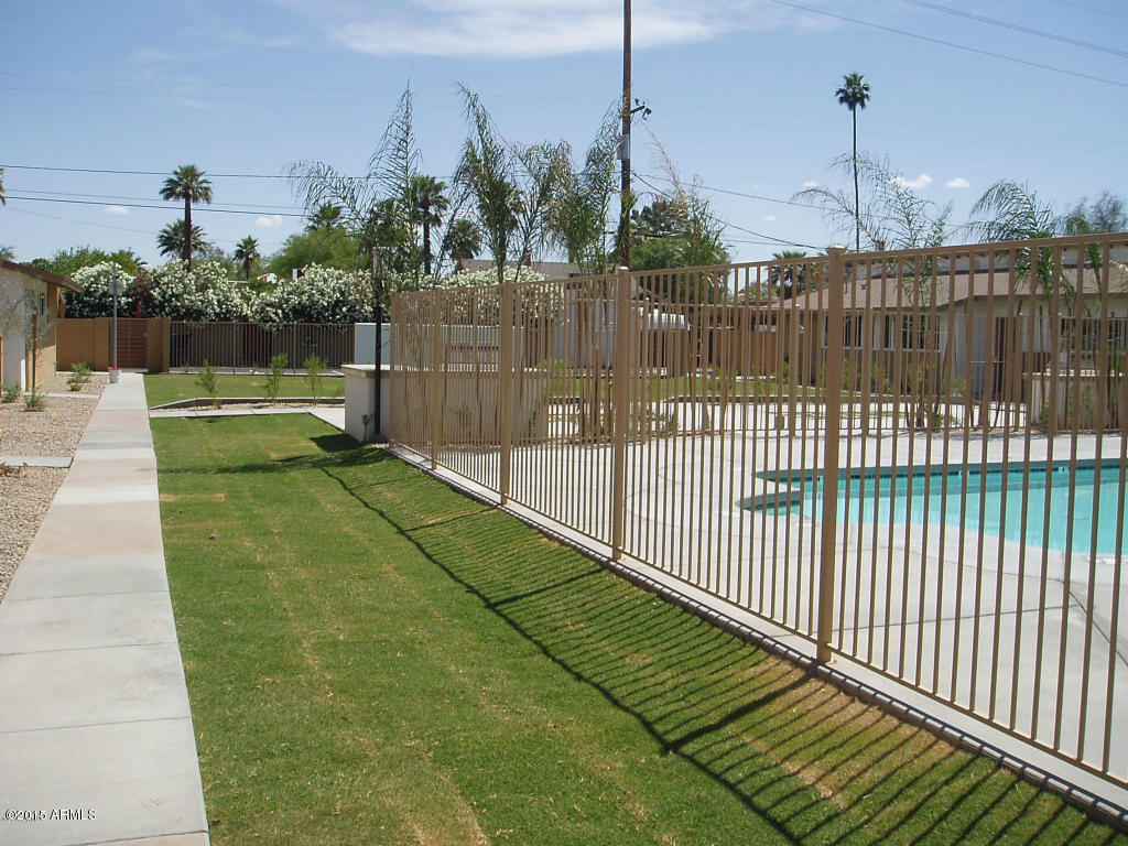 925 East McDowell Road, Unit 101 Phoenix, AZ 85006 - Photo 2 of 10 101 21