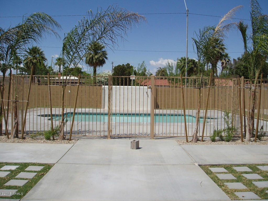925 East McDowell Road, Unit 101 Phoenix, AZ 85006 - Photo 4 of 10 101 19