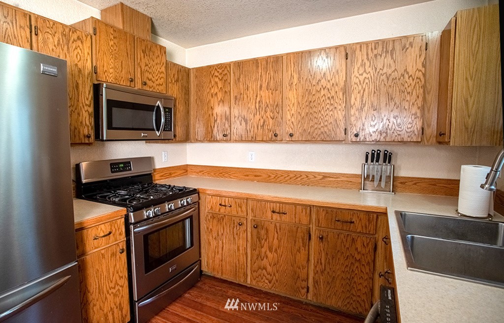 1173 Northeast Mission Creek Road Belfair, WA 98528 - Photo 12 of 39 Gallery Image 12